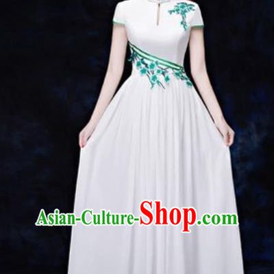Chinese Traditional Embroidered White Qipao Dress Compere Cheongsam Costume for Women