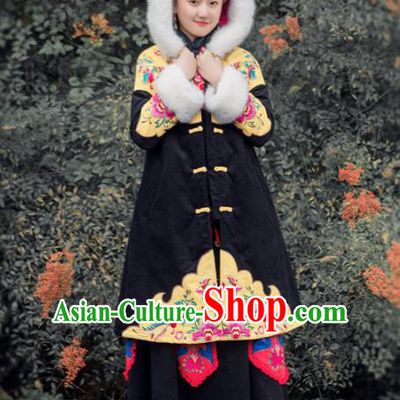 Chinese Traditional Winter Embroidered Cotton Padded Coat National Tang Suit Overcoat Costumes for Women