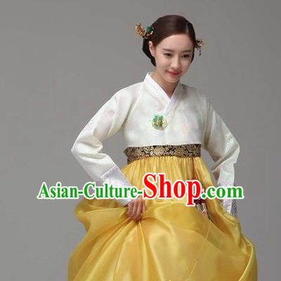 Korean Traditional Dance Hanbok White Blouse and Yellow Dress Garment Asian Korea Fashion Costume for Women