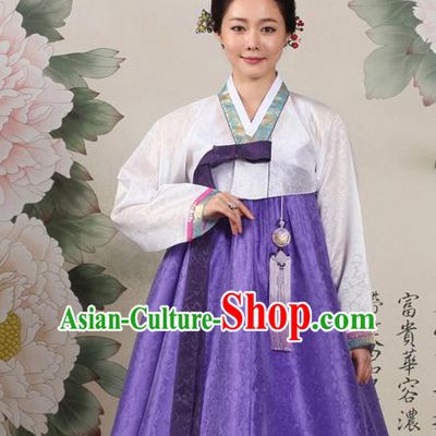Korean Traditional Mother Hanbok White Blouse and Purple Dress Garment Asian Korea Fashion Costume for Women