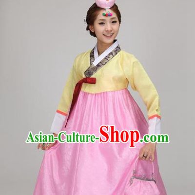 Korean Traditional Court Hanbok Yellow Blouse and Pink Dress Garment Asian Korea Fashion Costume for Women