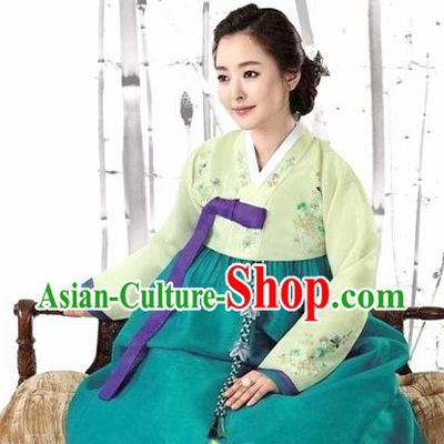 Korean Traditional Court Hanbok Blouse and Green Dress Garment Asian Korea Fashion Costume for Women