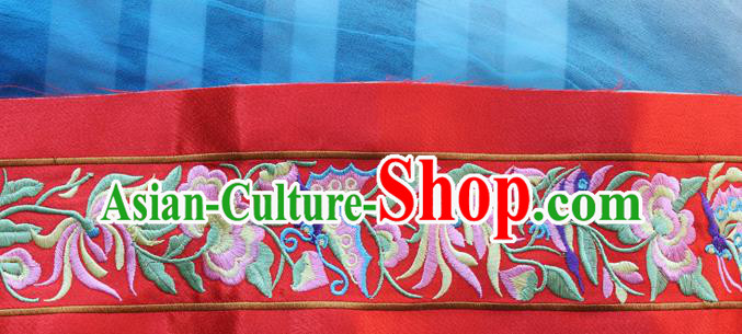 Chinese Traditional Embroidered Chrysanthemum Butterfly Red Applique Embroidery Patch Embroidery Craft Accessories Chinese Traditional Embroidered Chrysanthemum Butterfly Red Applique Embroidery Patch Embroidery Craft Accessories