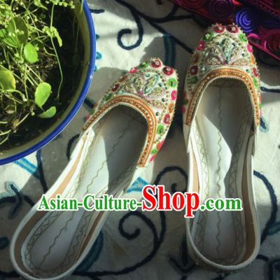 Asian India Traditional Embroidered Beads Leather Shoes Indian Handmade Shoes for Women