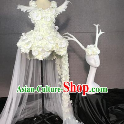 Top Grade Modern Dance Fairy White Flowers Short Dress Catwalks Compere Costume for Women