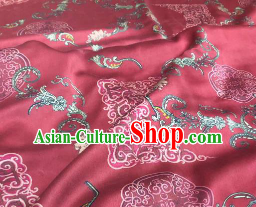 Chinese Traditional Design Pattern Red Silk Fabric Cheongsam Gambiered Guangdong Gauze Drapery Chinese Traditional Design Pattern Red Silk Fabric Cheongsam Gambiered Guangdong Gauze Drapery