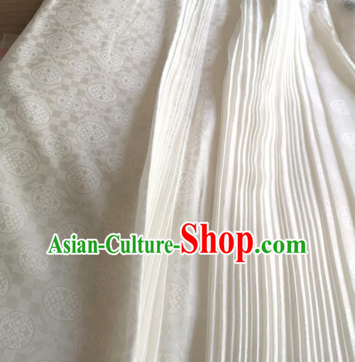 Chinese Traditional Round Design Pattern White Silk Fabric Cheongsam Mulberry Silk Drapery Chinese Traditional Round Design Pattern White Silk Fabric Cheongsam Mulberry Silk Drapery