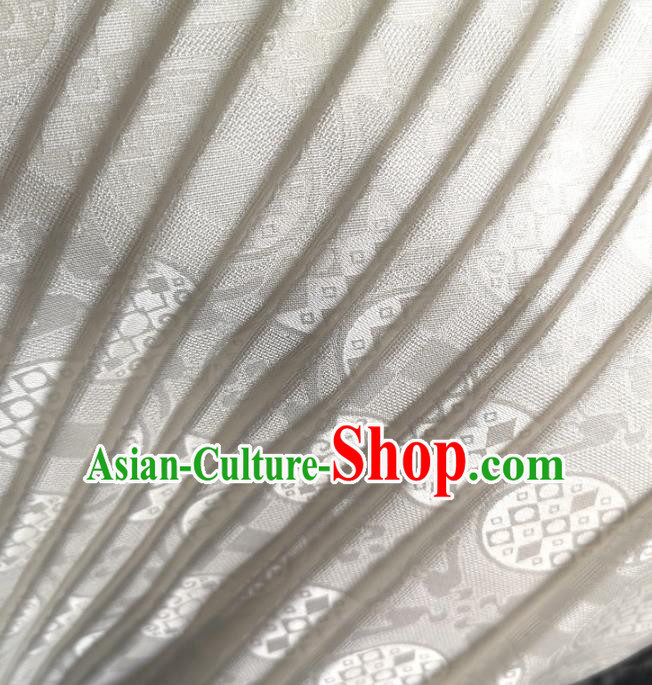 Chinese Traditional Round Design Pattern White Silk Fabric Cheongsam Mulberry Silk Drapery Chinese Traditional Round Design Pattern White Silk Fabric Cheongsam Mulberry Silk Drapery