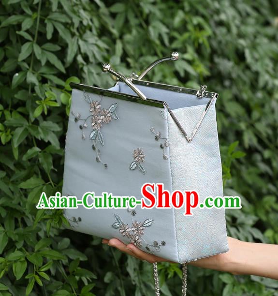 Chinese Traditional Embroidered Daisy Pattern Light Blue Bag Handmade Cheongsam Handbag for Women Chinese Traditional Embroidered Daisy Pattern Light Blue Bag Handmade Cheongsam Handbag for Women