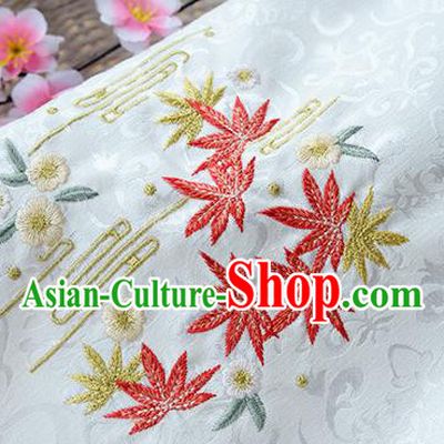Chinese Traditional Embroidered Maple Leaf White Silk Applique Accessories Embroidery Patch