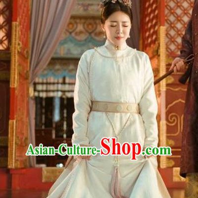 Chinese Ancient Drama Empress of the Ming Dynasty Court Maid Hu Shanxiang Replica Costumes and Headpiece Complete Set