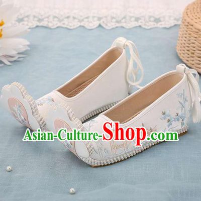 Chinese Beige Hanfu Shoes Women Shoes Opera Shoes Embroidered Shoes Princess Shoes