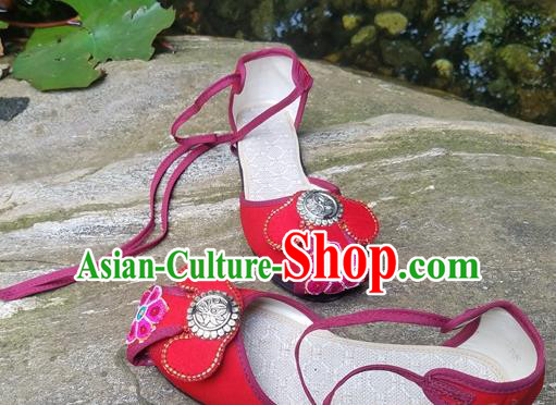 Traditional Chinese Yunnan National Red Shoes Women Shoes Embroidered Sandal Traditional Chinese Yunnan National Red Shoes Women Shoes Embroidered Sandal