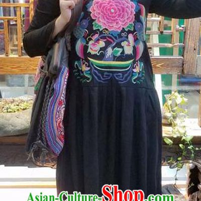 Traditional Chinese Embroidered Peony Black Sleeveless Dress National Cheongsam Costume for Women