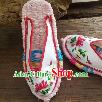Traditional Chinese Embroidered Lotus White Slippers Handmade Ethnic National Shoes Hanfu Shoes for Women