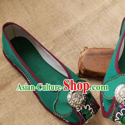 Traditional Chinese Handmade Ethnic Green Shoes Yunnan National Carving Silver Shoes Embroidered Shoes for Women