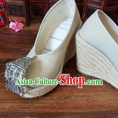 Traditional Chinese Handmade Ethnic Bride Light Grey Shoes Yunnan National Silver Tassel Shoes Wedding Shoes for Women