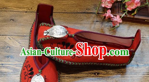 Traditional Chinese Wedding Ethnic Red Shoes Embroidered Shoes Yunnan National Shoes for Women Traditional Chinese Wedding Ethnic Red Shoes Embroidered Shoes Yunnan National Shoes for Women