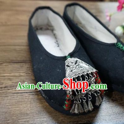 Traditional Chinese Handmade Silver Black Cloth Shoes Yunnan National Shoes Embroidered Shoes for Women