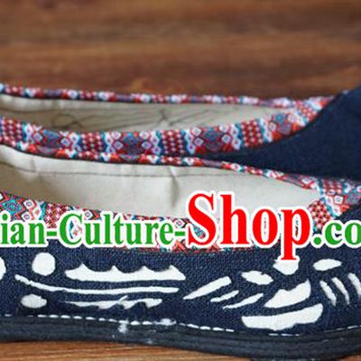 Traditional Chinese Yunnan Ethnic Navy Cloth Shoes Handmade National Shoes Hanfu Dress for Women