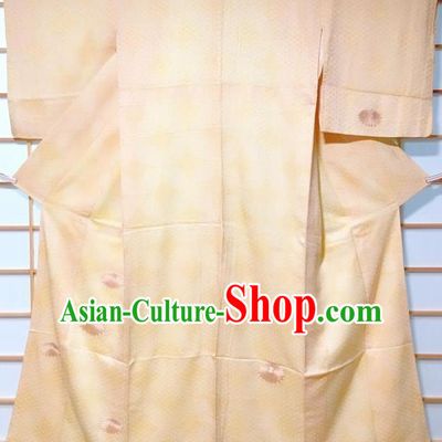 Traditional Japanese Beige Furisode Kimono Japan Yukata Dress Costume for Women