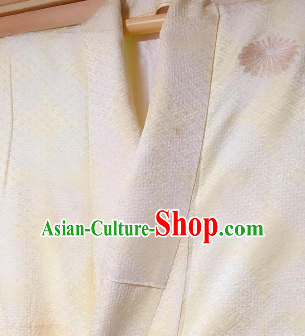 Traditional Japanese Beige Furisode Kimono Japan Yukata Dress Costume for Women
