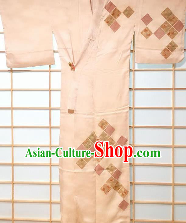 Traditional Japanese Classical Pattern Beige Furisode Kimono Japan Yukata Dress Costume for Women Traditional Japanese Classical Pattern Beige Furisode Kimono Japan Yukata Dress Costume for Women