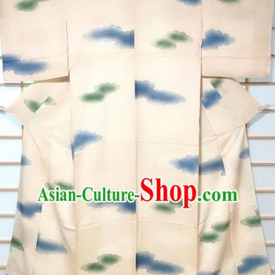 Japanese Classical Cloud Pattern White Kimono Japan Traditional Yukata Dress Costume for Women