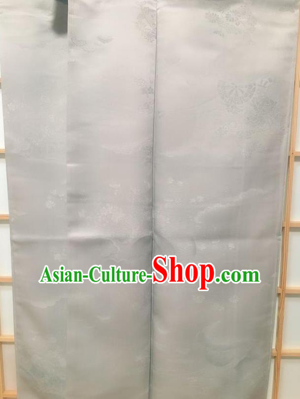 Traditional Japanese Classical Pattern Grey Silk Kimono Japan Yukata Costume for Men Traditional Japanese Classical Pattern Grey Silk Kimono Japan Yukata Costume for Men
