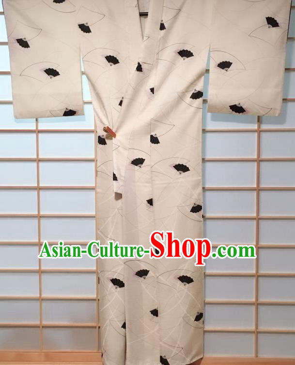 Traditional Japanese White Kimono Japan Classical Fans Pattern Yukata Dress Costume for Women Traditional Japanese White Kimono Japan Classical Fans Pattern Yukata Dress Costume for Women