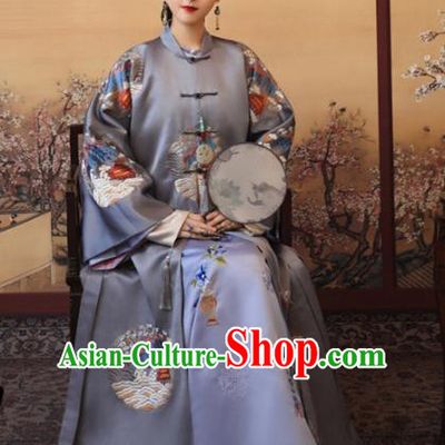 Chinese Ancient Manchu Noble Consort Purple Embroidered Dress Traditional Qing Dynasty Imperial Concubine Costumes and Headpiece for Women