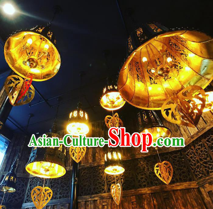 Asian Traditional Antique Iron Ceiling Lantern Thailand Handmade Lanterns Hanging Lamps Asian Traditional Antique Iron Ceiling Lantern Thailand Handmade Lanterns Hanging Lamps