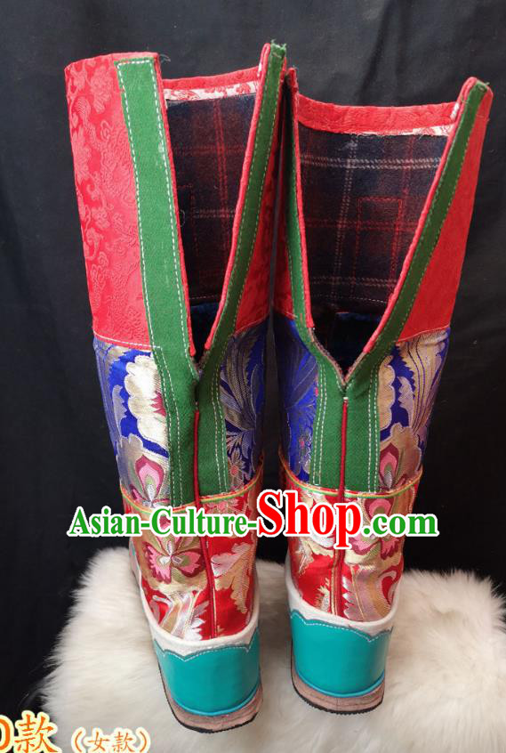 Handmade Chinese Zang Nationality Green Leather Boots Traditional Tibetan Ethnic Shoes for Women Handmade Chinese Zang Nationality Green Leather Boots Traditional Tibetan Ethnic Shoes for Women