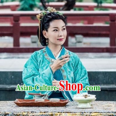 Chinese Historical Drama A Step Into The Past Ancient Imperial Consort Zhao Ya Costume and Headpiece for Women