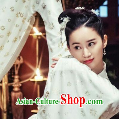 Chinese Historical Drama A Step Into The Past Ancient State of Qin Princess Qin Qing Costume and Headpiece for Women
