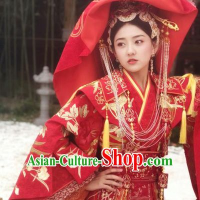 Chinese Historical Drama The Eternal Love Ancient Court Princess Qu Tan Er Wedding Costume and Headpiece for Women