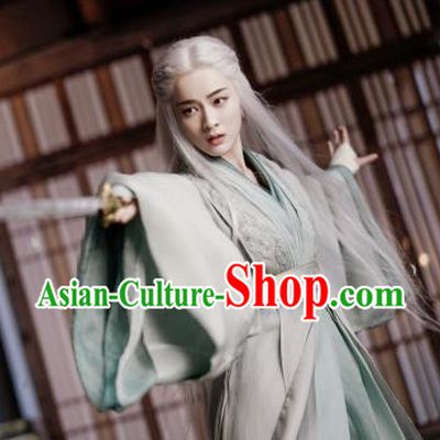 Chinese Ancient Female Swordsman Rong Le Green Historical Drama Princess Silver Costume and Headpiece for Women