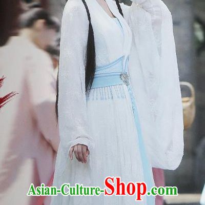 Chinese Ancient Demon Female Swordsman Chi Xiaotai White Hanfu Dress Historical Drama Listening Snow Tower Costume and Headpiece for Women