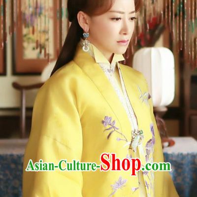Chinese Ancient Ming Dynasty Noble Mistress Ya Dress Historical Drama The Dark Lord Duo Ni Costume and Headpiece for Women