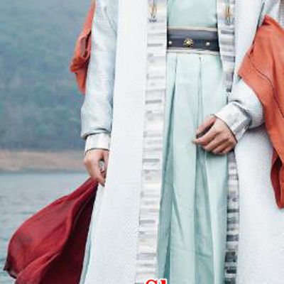 Chinese Ancient Royal Highness Apparels Garment and Headwear Drama To Get Her Prince Tu Siyi Costumes
