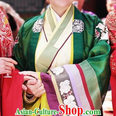 Chinese Ancient Rich Dame Apparels Costumes and Headwear Drama Legend of the Concubinage Dowager Hanfu Dress Garment