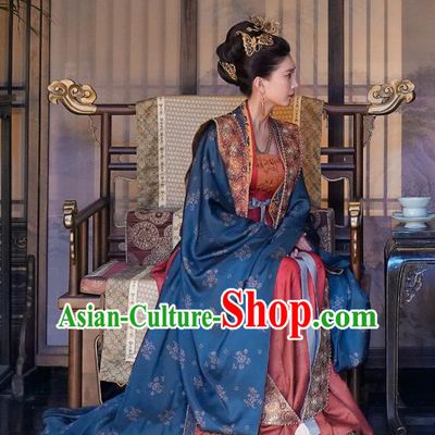 Chinese Ancient Song Dynasty Queen Historical Costumes and Headdress Drama Serenade of Peaceful Joy Empress Cao Danshu Dress Garment