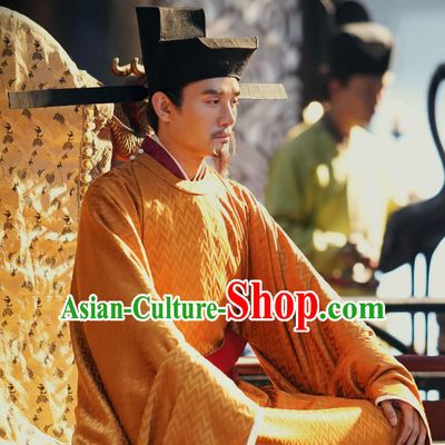 Ancient Chinese Song Dynasty Emperor Renzong Imperial Robe Historical Costumes and Headwear Drama Serenade of Peaceful Joy Wang Kai Garment