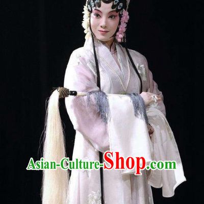 Chinese Traditional Peking Opera Laodan Kun Opera Jade Hairpin Costumes Apparel Hua Tan Chen Jiaolian Garment and Headwear
