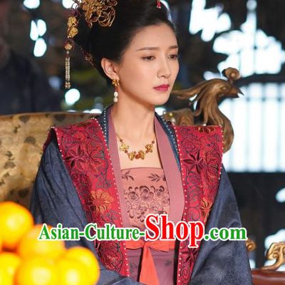 Chinese Ancient Empress Hanfu Dress Garment and Headpieces Drama Serenade of Peaceful Joy Song Dynasty Queen Cao Danshu Historical Costumes
