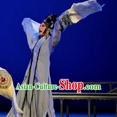 The Purple Hairpin Chinese Kun Opera Tsing Yi Actress Costumes Peking Opera Hua Tan Garment Apparels Huo Xiaoyu Dress and Hair Accessories