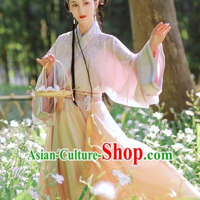 Traditional Chinese Jin Dynasty Hanfu Dress Garment Ancient Noble Lady Embroidered Historical Costumes