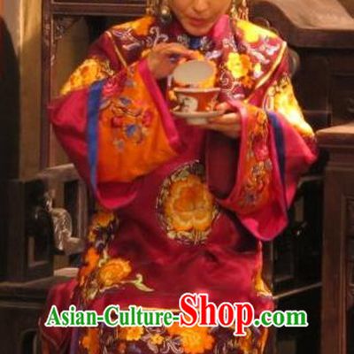 Chinese Shaoxing Opera Elderly Female Apparels Costumes and Headdress Yue Opera Liu Hua Xi Dress Dowager Qiu Hua Garment