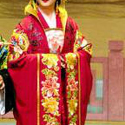 Chinese Shaoxing Opera Empress Red Dress Costumes and Headdress Yun Zhi Jin Yue Opera Court Woman Garment Apparels