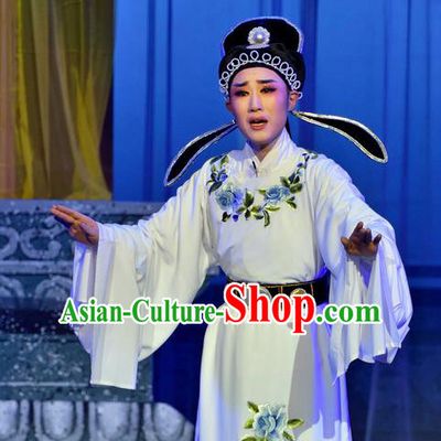 Chinese Yue Opera Scholar Liu Yanchang Apparels Pi Shan Jiu Mu Garment Shaoxing Opera Young Male Costumes Xiao Sheng White Embroidered Robe and Hat